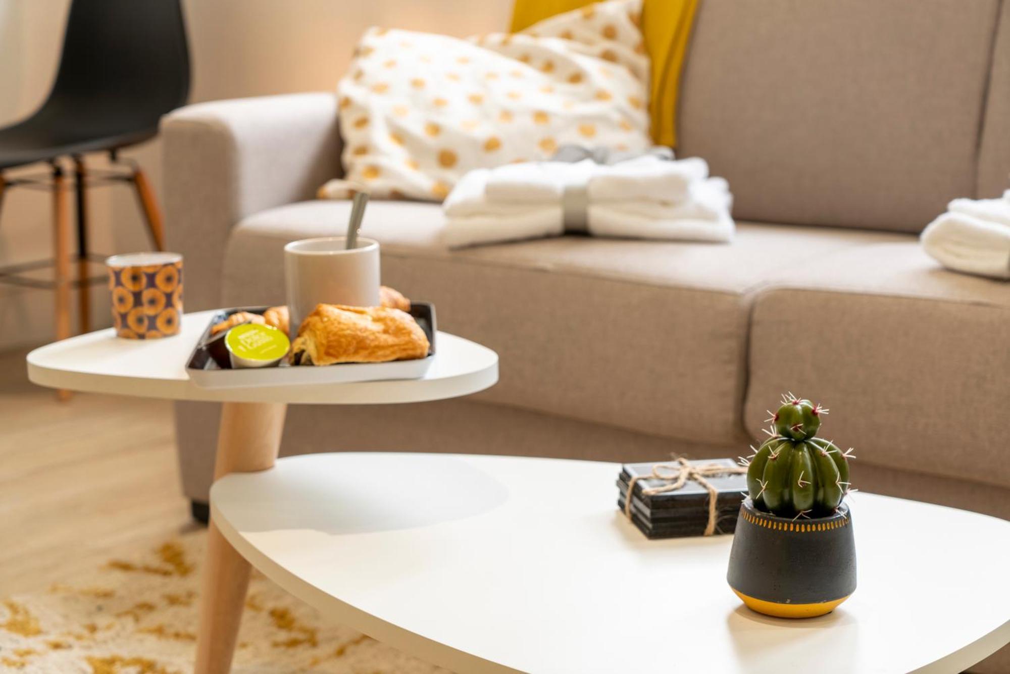 Stockholm- Studio Serenite Avec Jardin Charleville-Mézières Exteriör bild