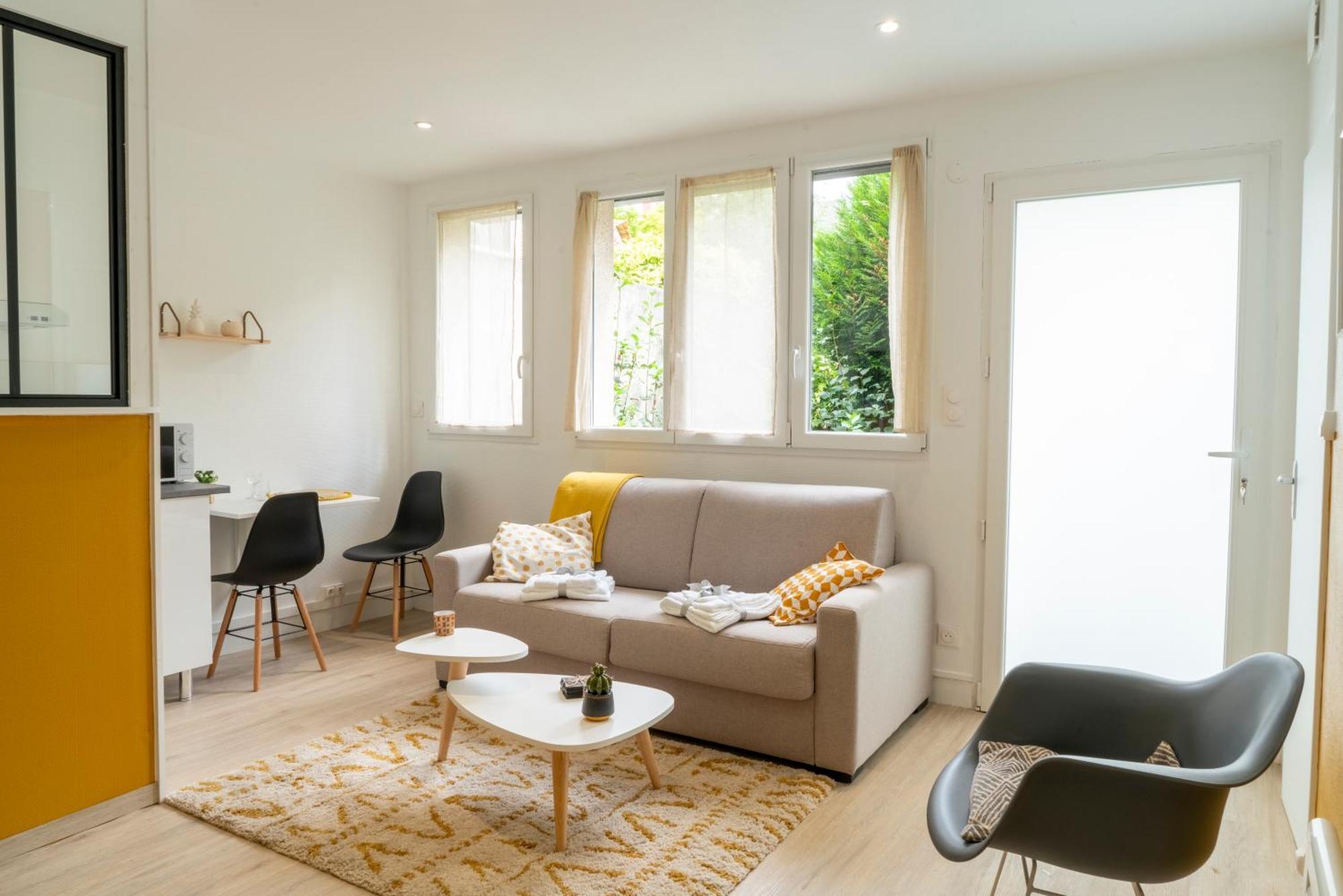 Stockholm- Studio Serenite Avec Jardin Charleville-Mézières Exteriör bild