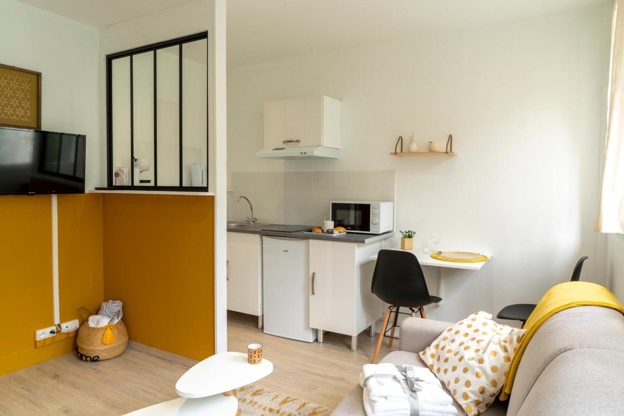 Stockholm- Studio Serenite Avec Jardin Charleville-Mézières Exteriör bild